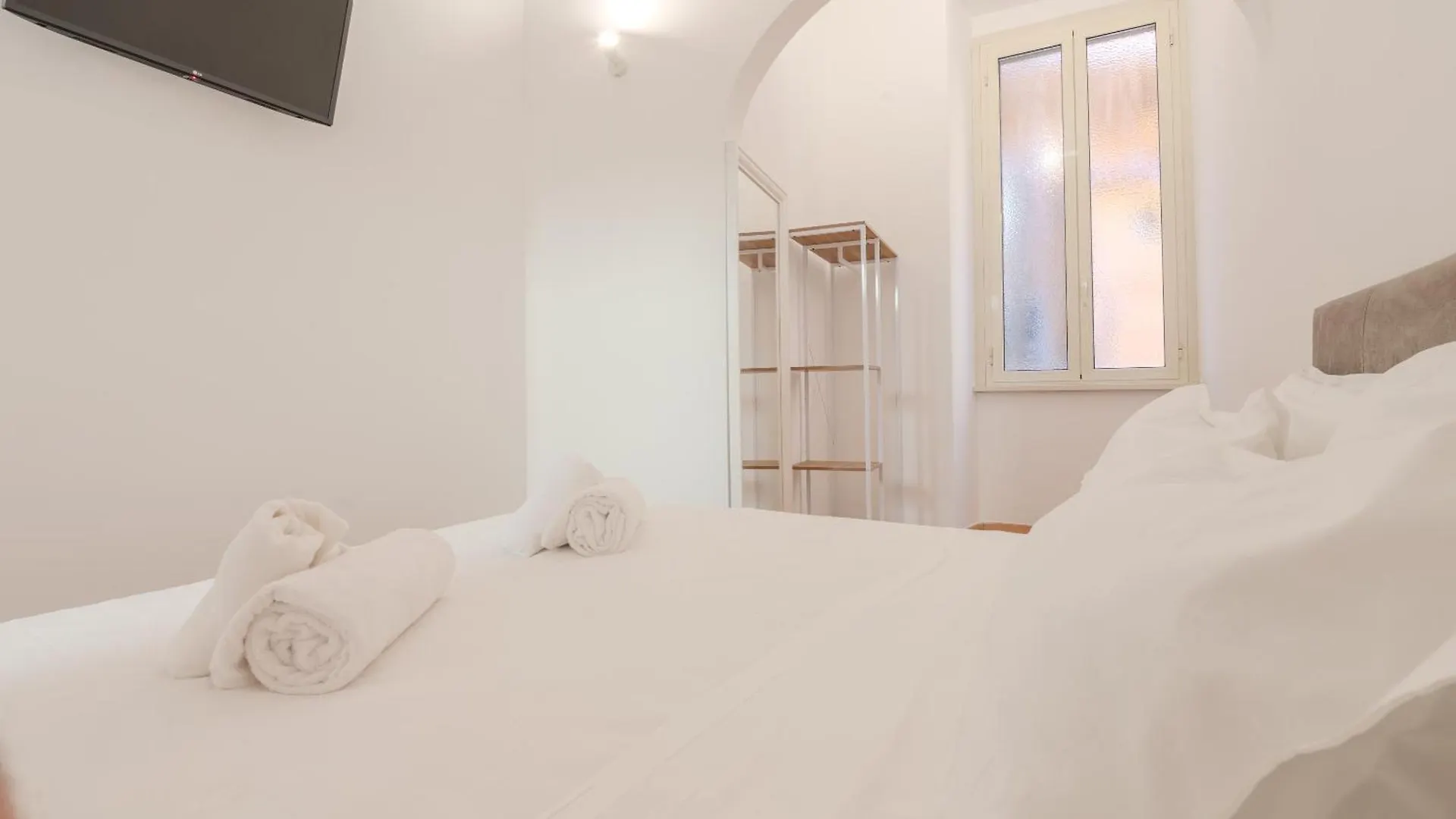 Cozy Rhome Roma